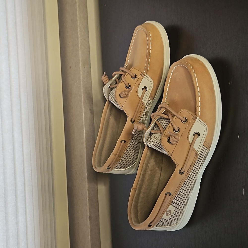 EUC Sperry Songfish Boat Shoes - Size 5